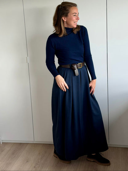 MONROE Rolkraag By Mei-Li -- Navy